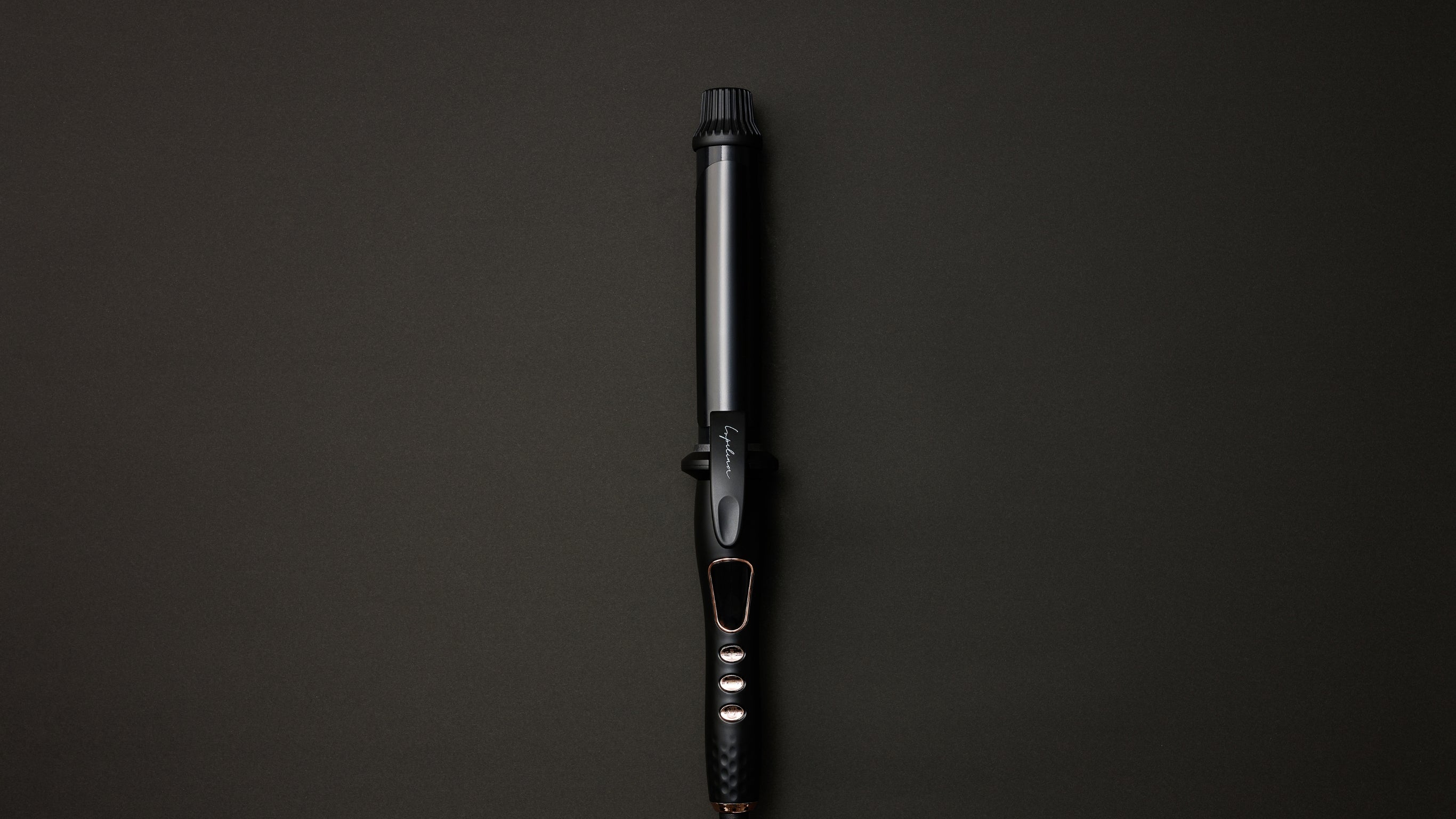 【新品/未使用】ドライヤー Lupilina(R) ルピリーナ リニューアル　黒 新品/未使用】ドライヤー Lupilina(R) リニューアル版 ブラック